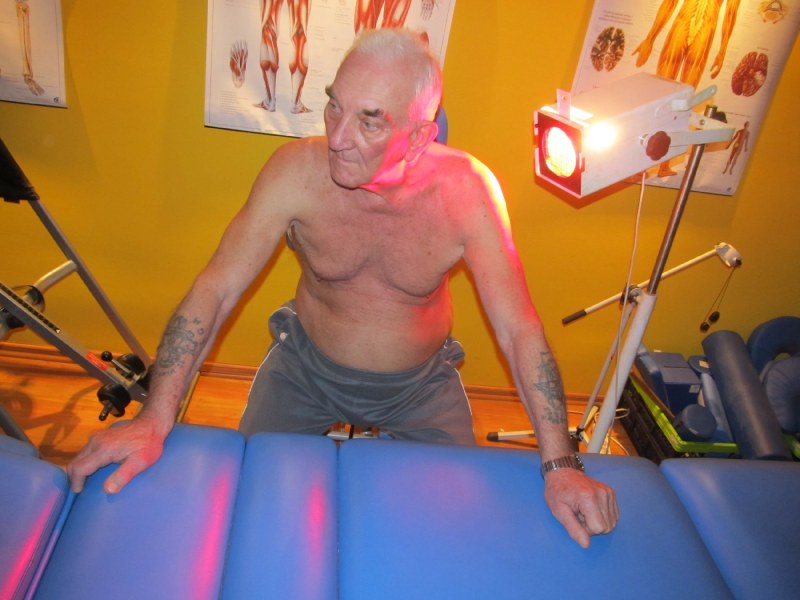 Rehabilitacja, masaż, fizjoterapia - Łódź - dyplomowany masażysta Radosław Karpiński 